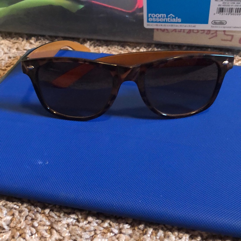 sunglasses